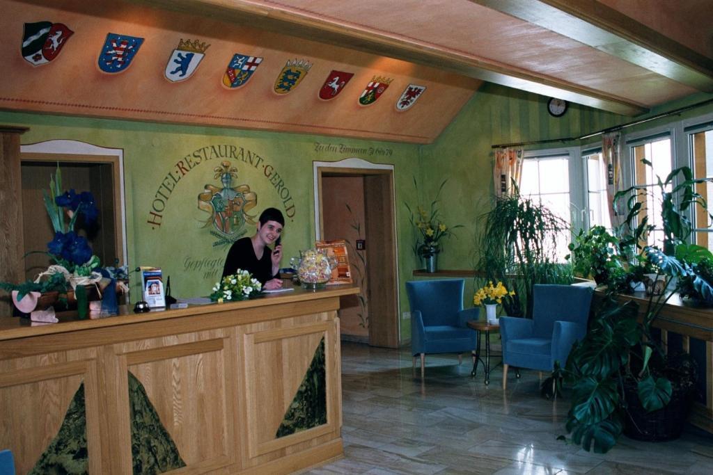 Hotel-Restaurant Gerold Падерборн Екстериор снимка